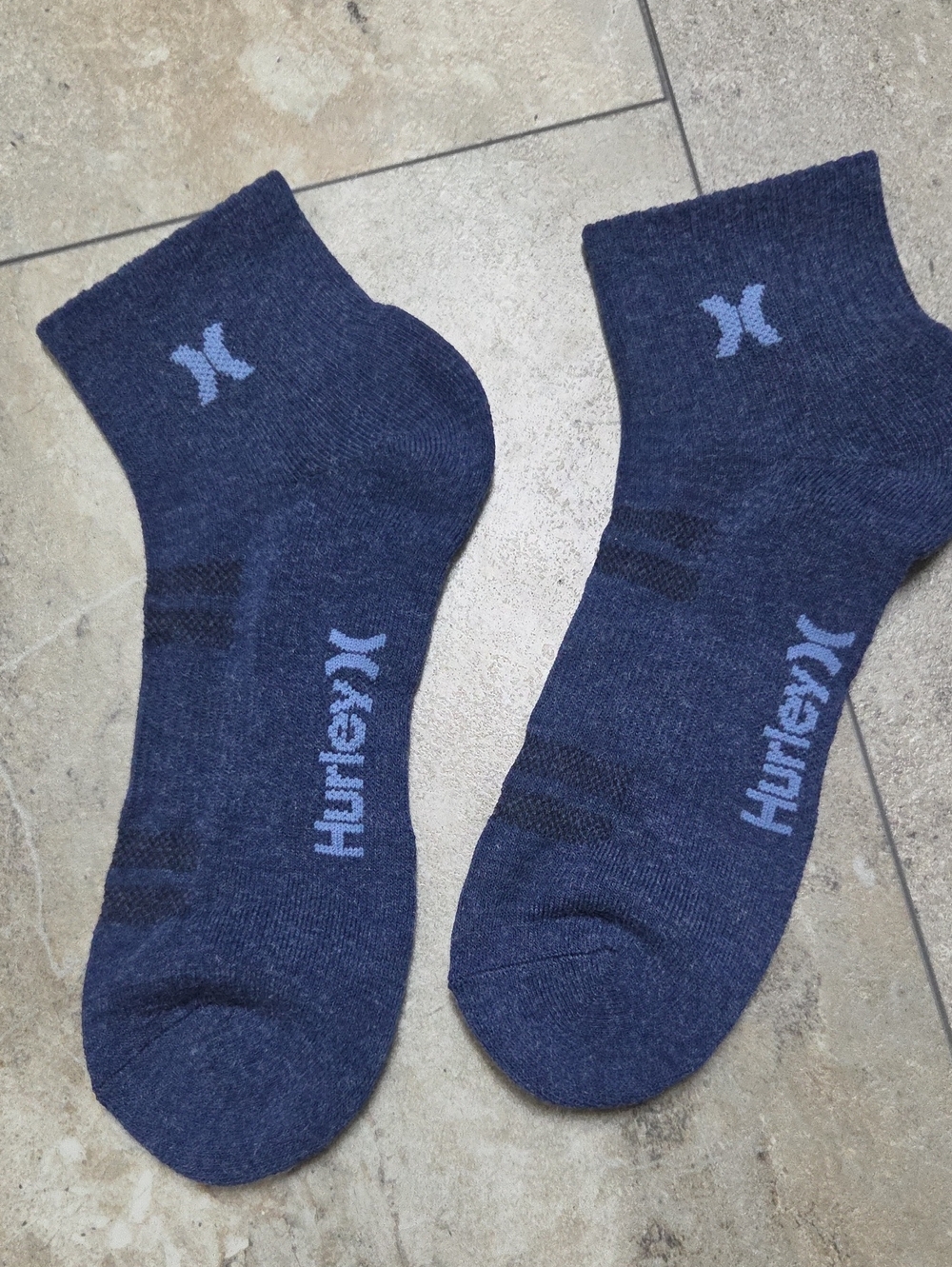 New Hurley Men's Dark Navy Athletic Ankle Socks with Light Blue Logo